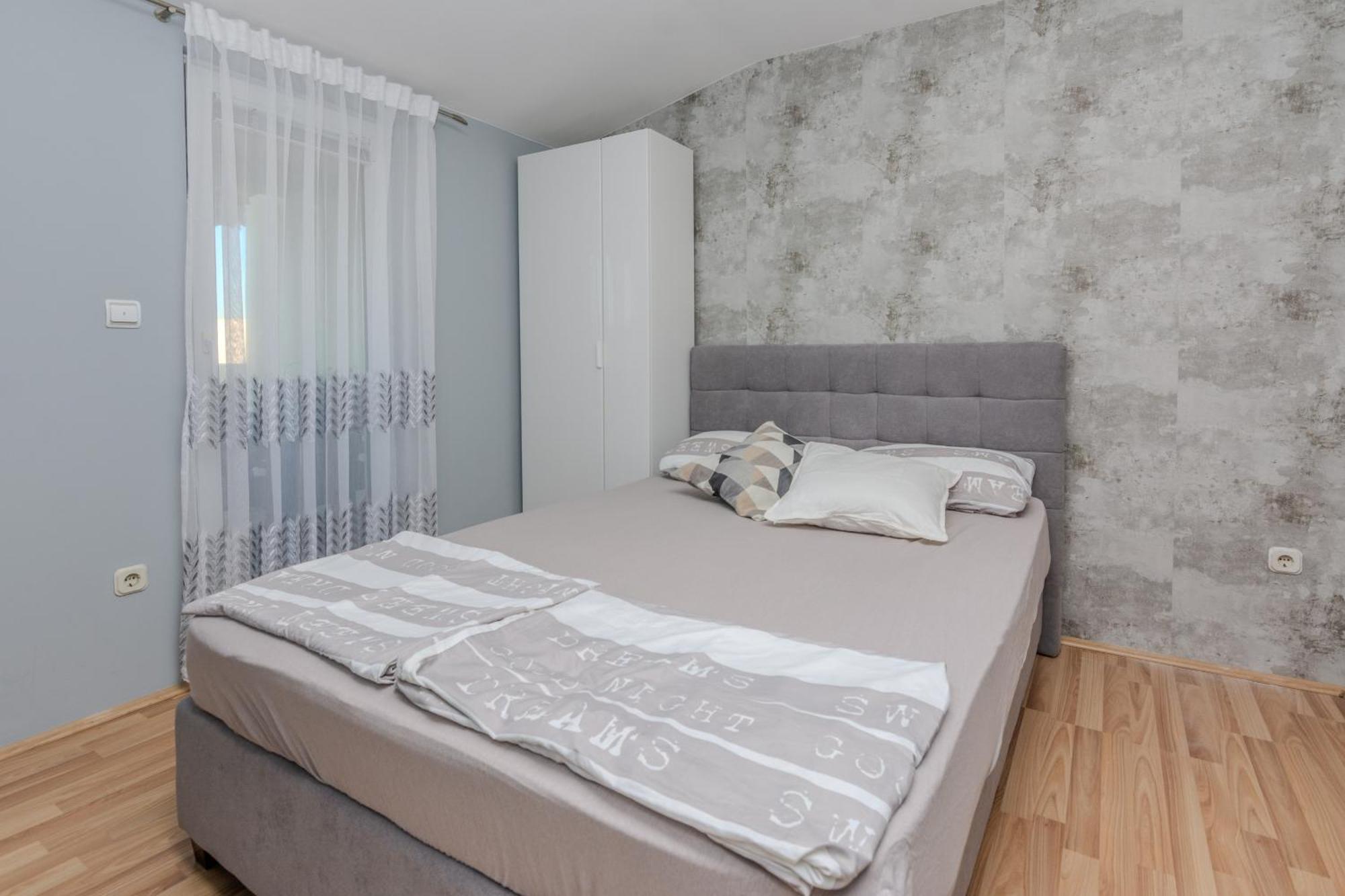 Apartments By The Sea Vir - Lozice, Vir - 18593 Zewnętrze zdjęcie